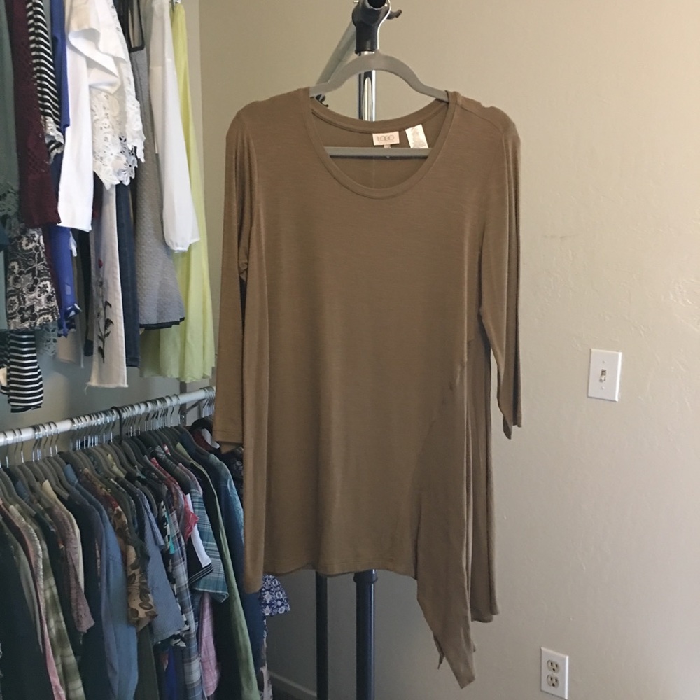 LOGO Lori Goldstein Top